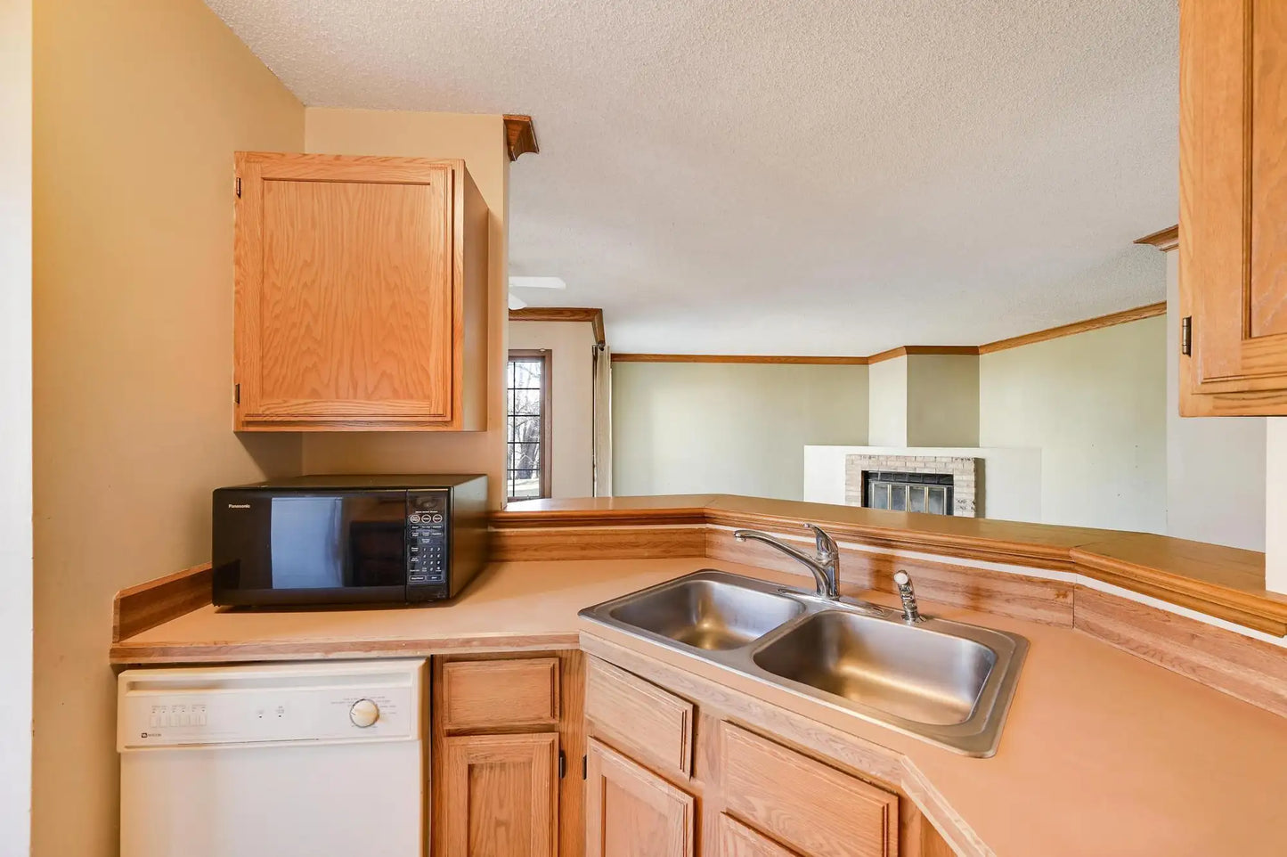 3551 Blue Jay Way, Eagan, MN 55123