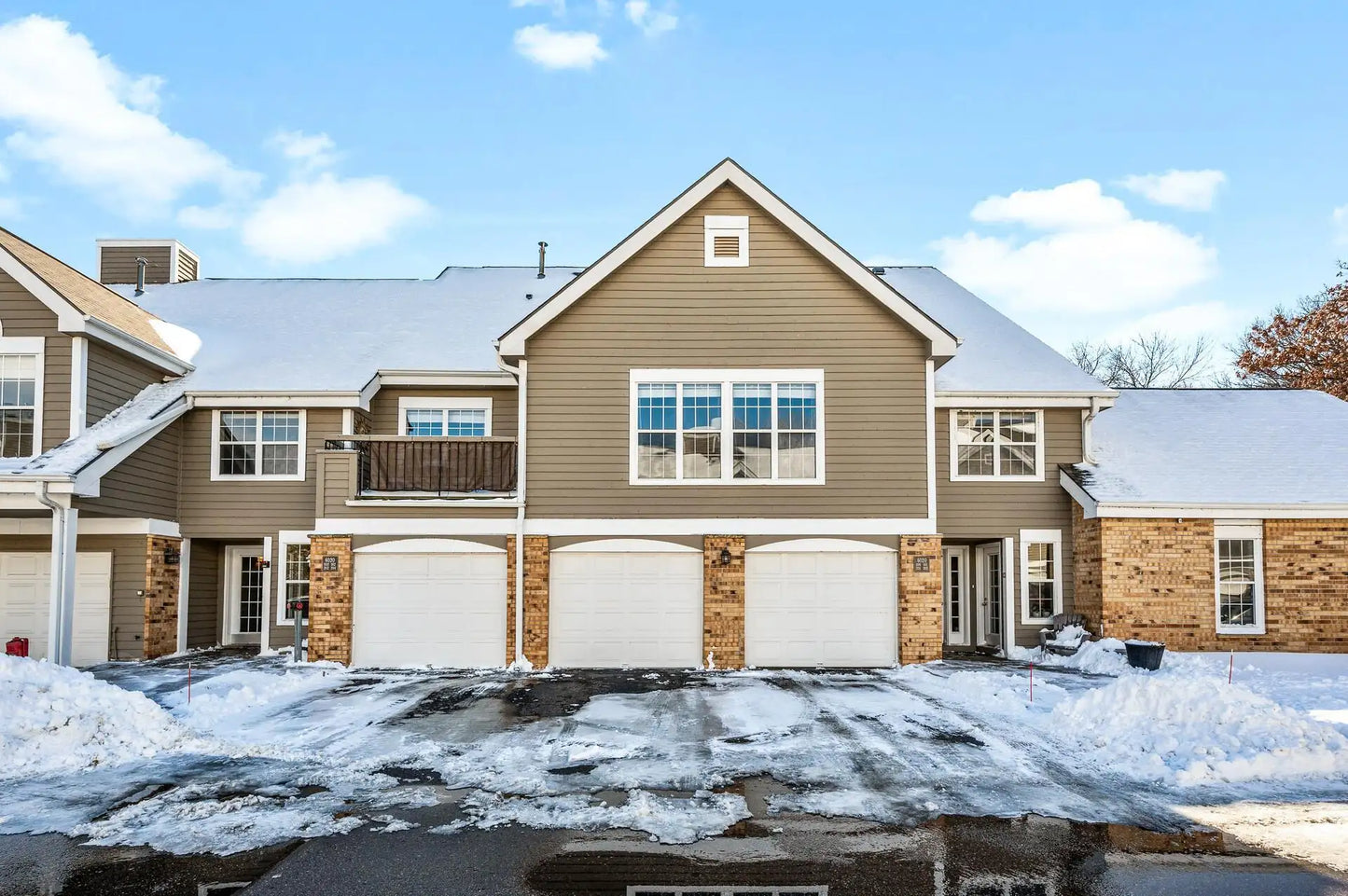6020 Chasewood Parkway, Minnetonka, MN 55343