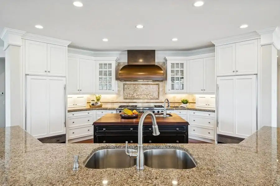 18313 Nicklaus Way, Eden Prairie, MN 55347