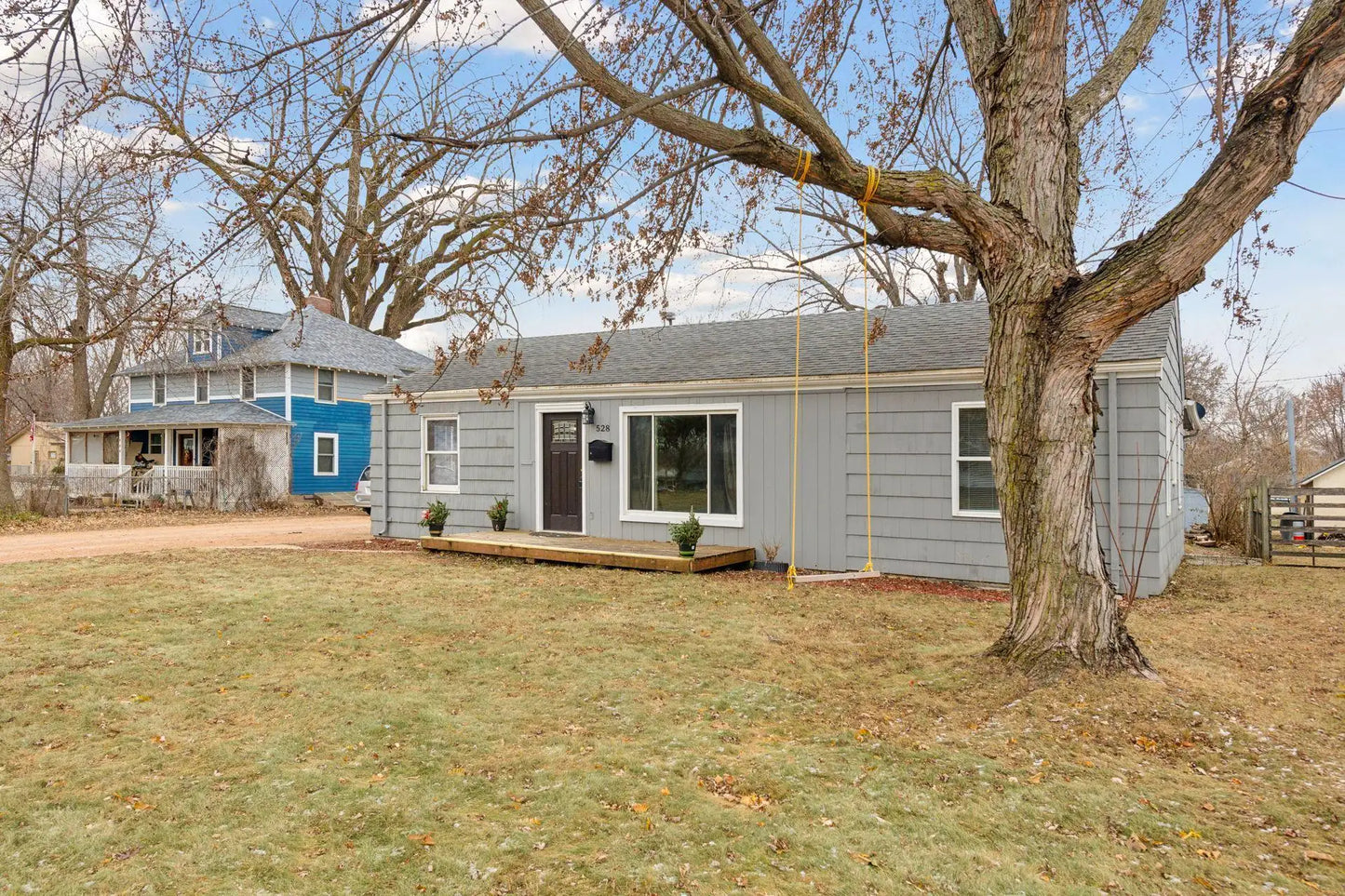 528 Shakopee Avenue, Shakopee, MN 55379