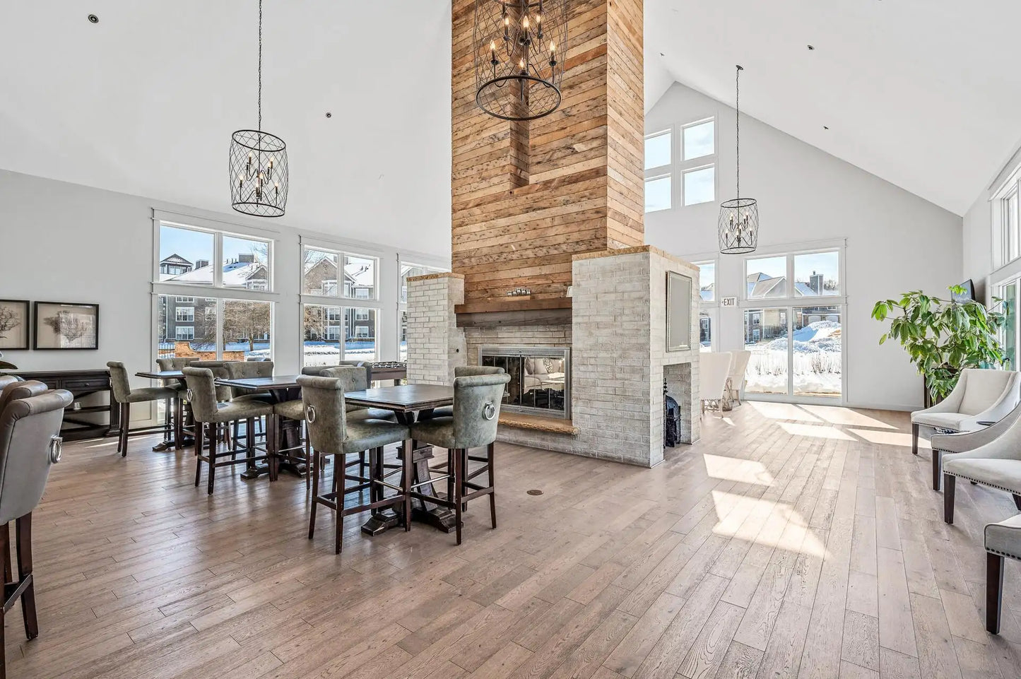 6020 Chasewood Parkway, Minnetonka, MN 55343