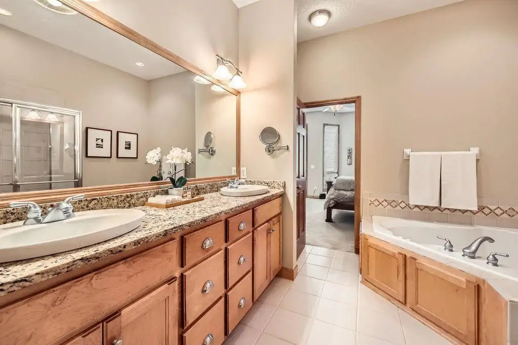 17407 Ada Court, Eden Prairie, MN 55347