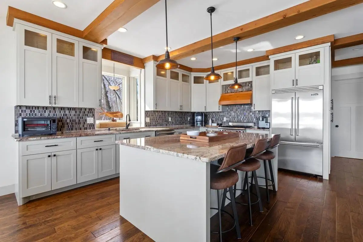 1880 Riviera Avenue, Lakeland, MN 55043