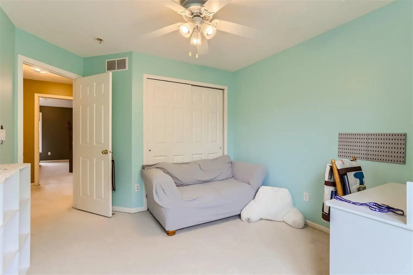 15720 Fox Circle, Apple Valley, MN 55124
