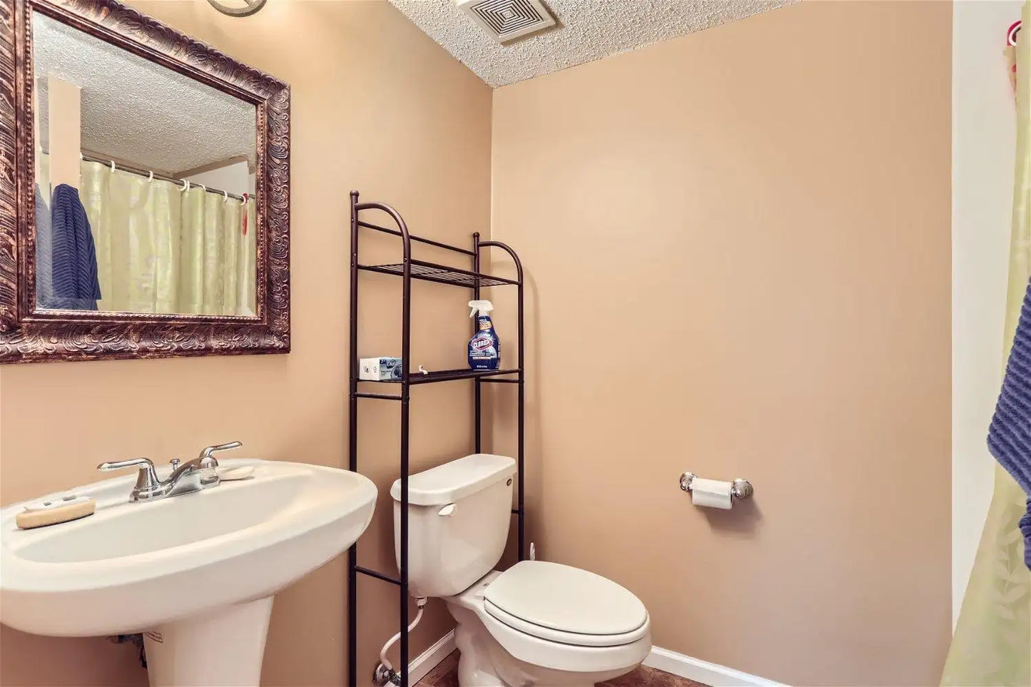 15720 Fox Circle, Apple Valley, MN 55124
