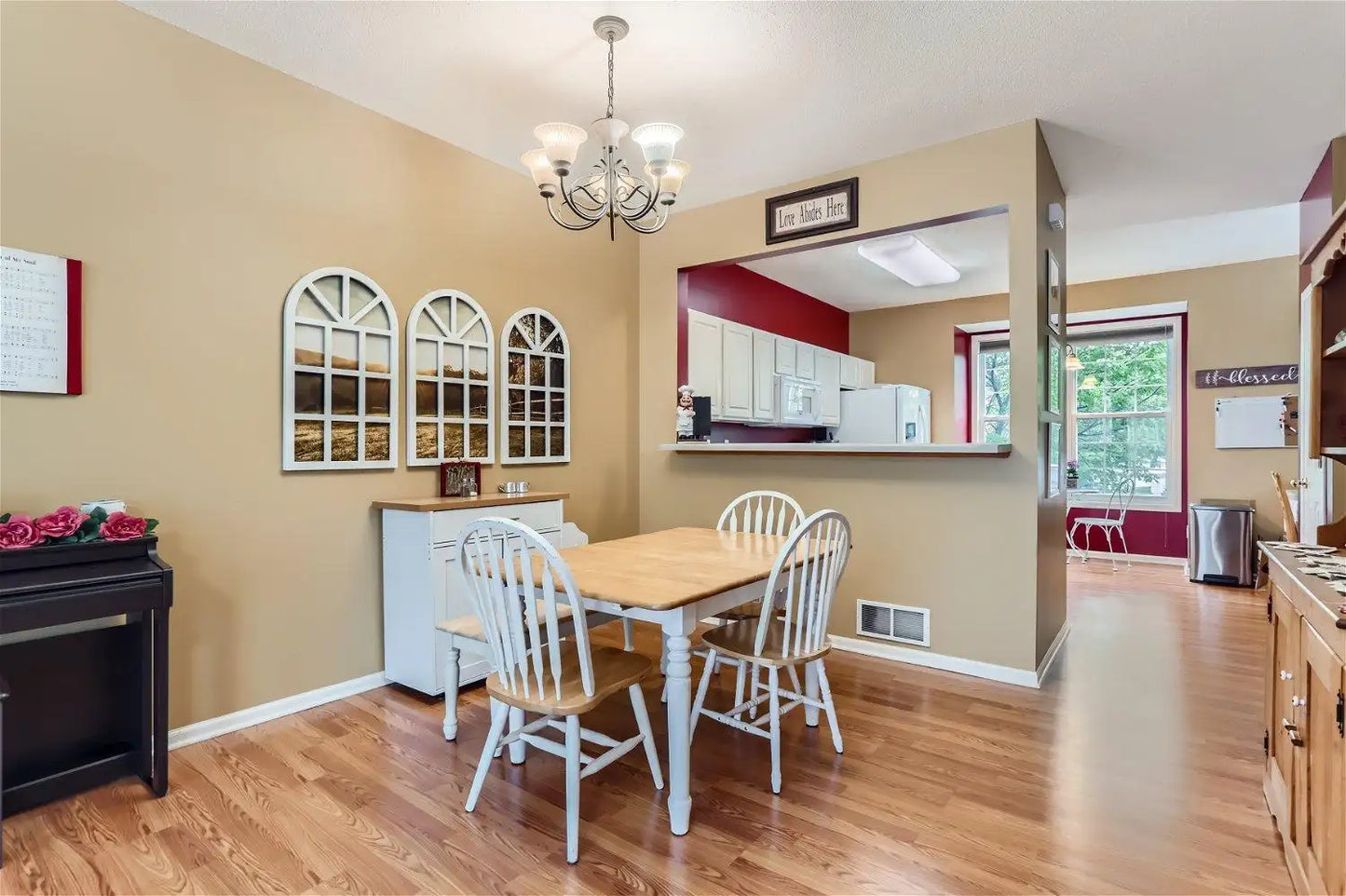15720 Fox Circle, Apple Valley, MN 55124