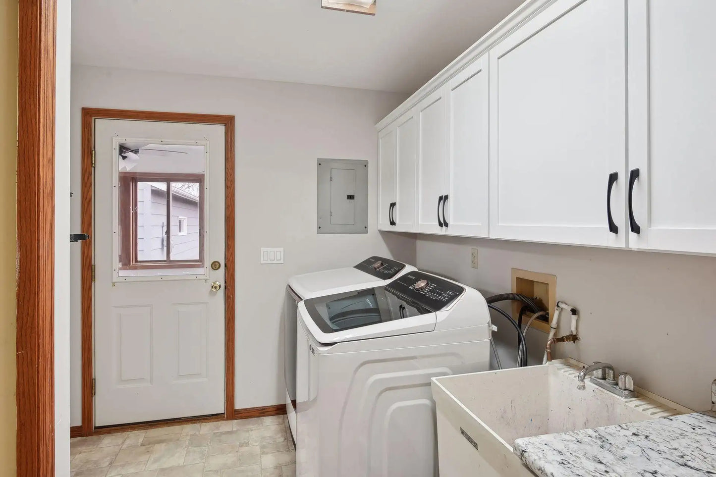 528 Shakopee Avenue, Shakopee, MN 55379