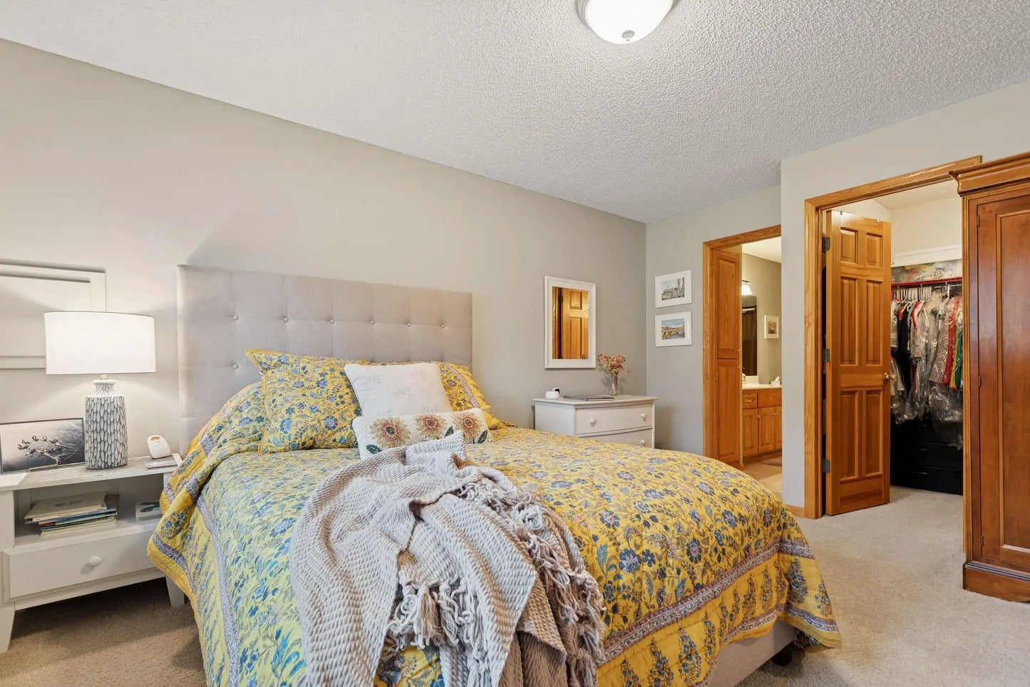 14331 Peninsula Point Drive, Savage, MN 55378
