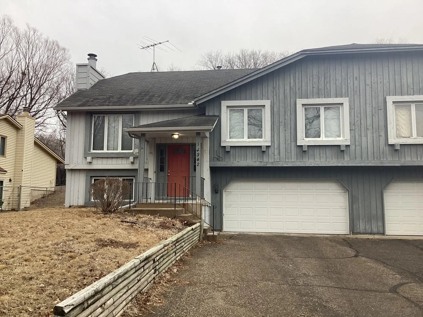 14242 Garden View Drive, Apple Valley, MN 55124
