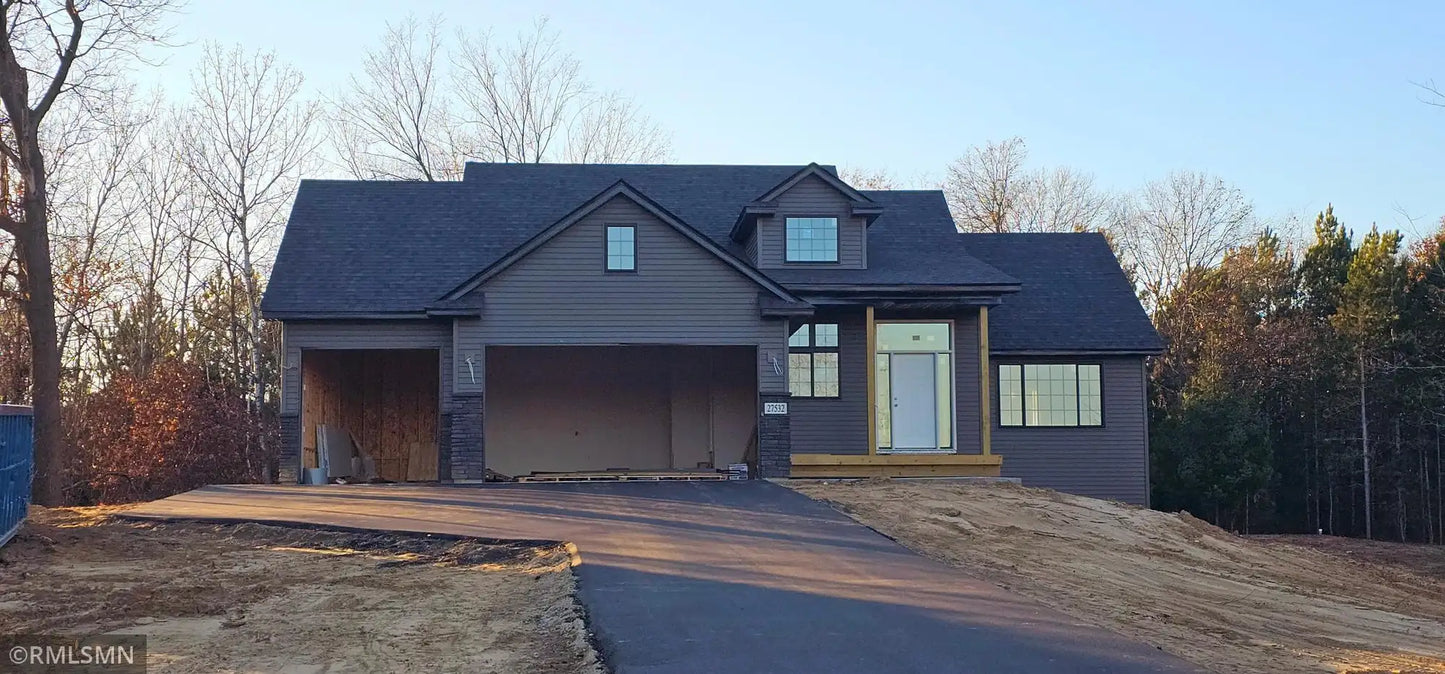 27532 Dahlia Street, Isanti, MN 55040
