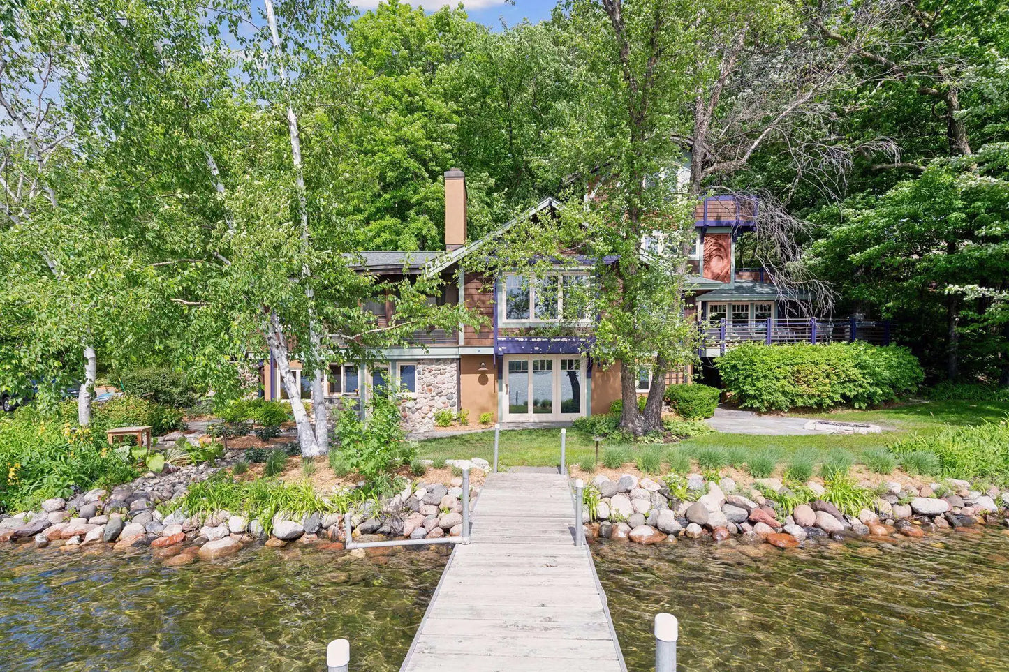 5740 Christmas Lake Point, Shorewood, MN 55331