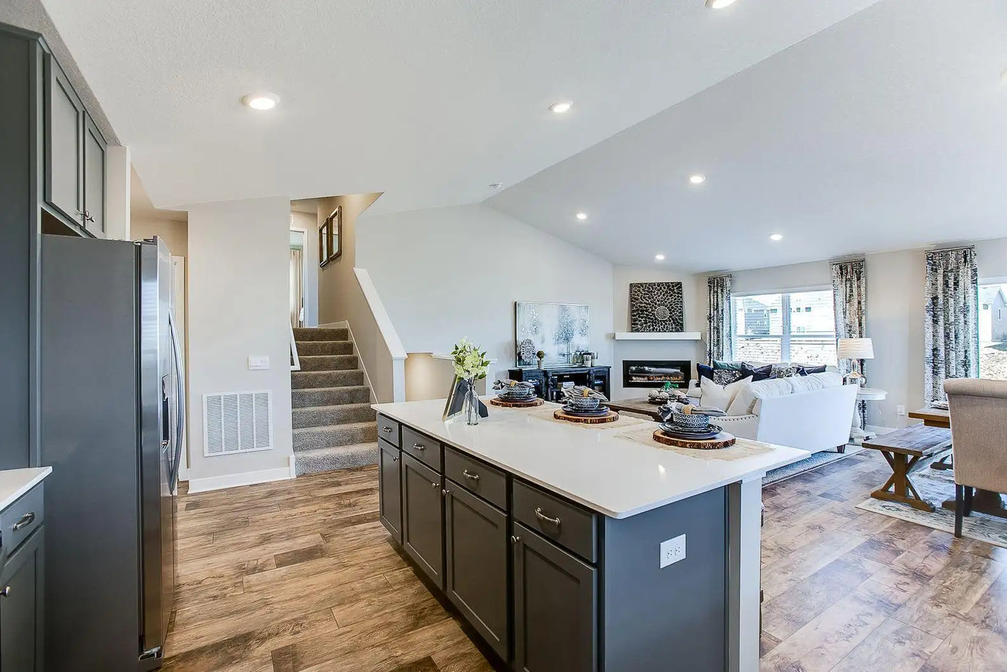 2109 Ardmore Place, Shakopee, MN 55379