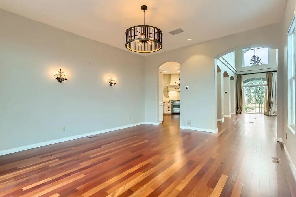 1600 Kenwood Parkway, Minneapolis, MN 55405