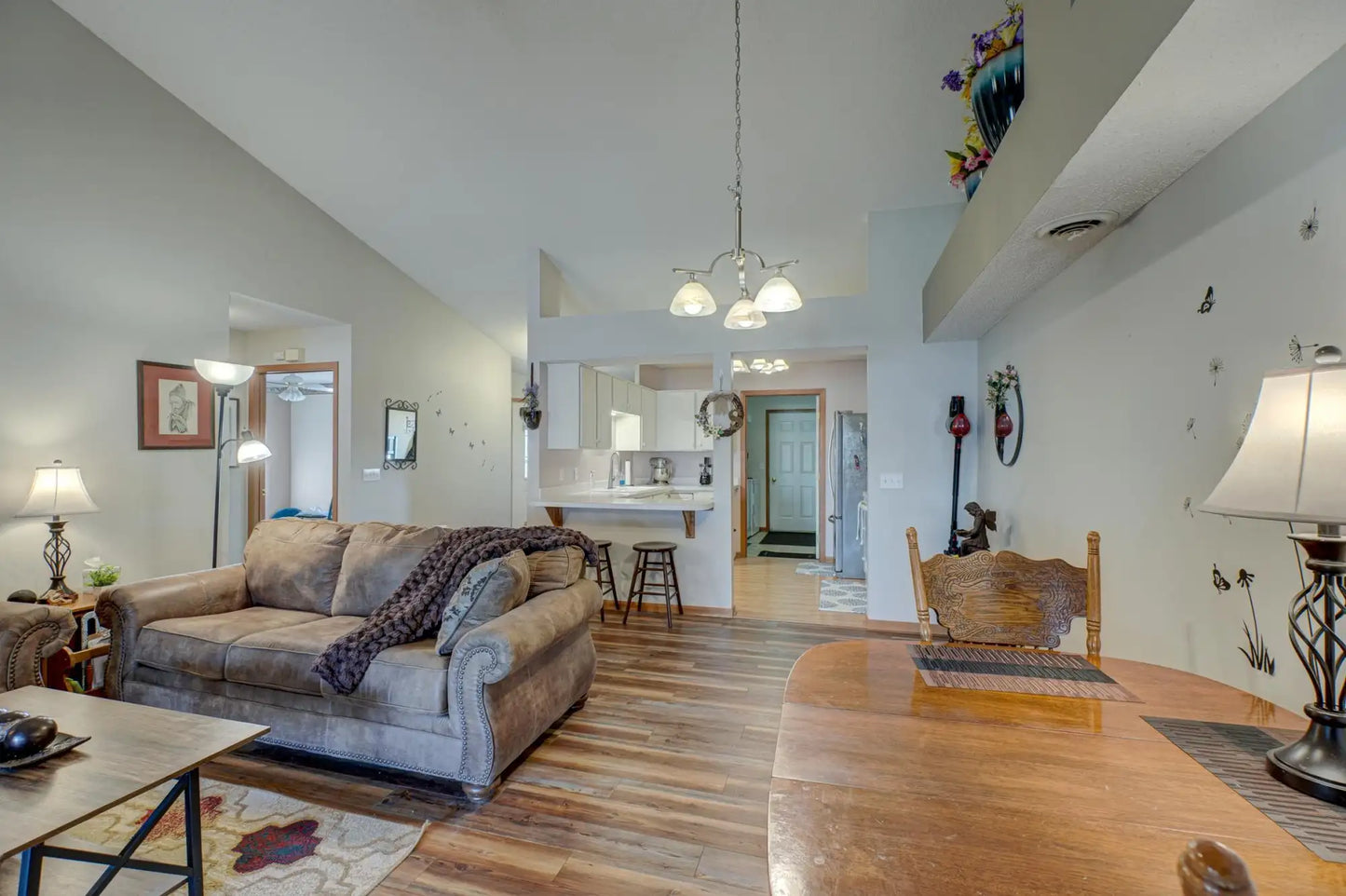 1818 Stone Meadow Boulevard, Shakopee, MN 55379