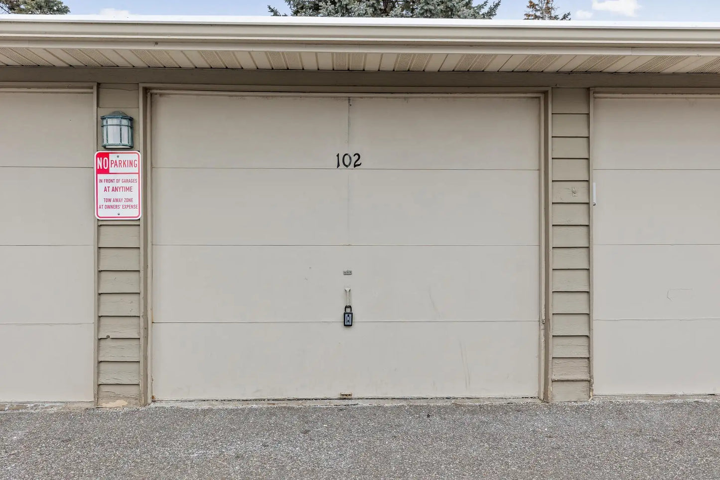 3255 80th Street, Inver Grove Heights, MN 55076