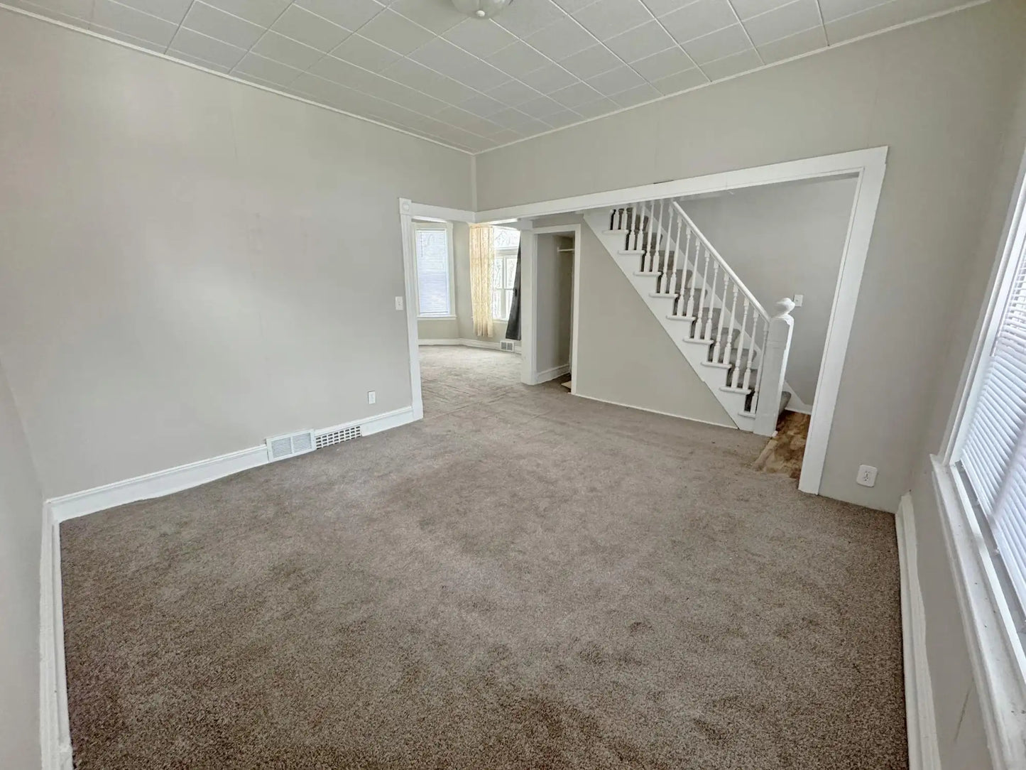 672 Magnolia Avenue, Saint Paul, MN 55106