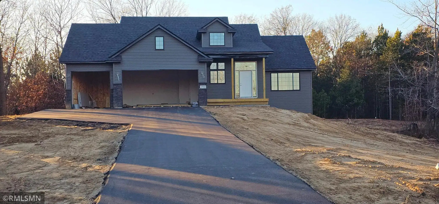 27532 Dahlia Street, Isanti, MN 55040