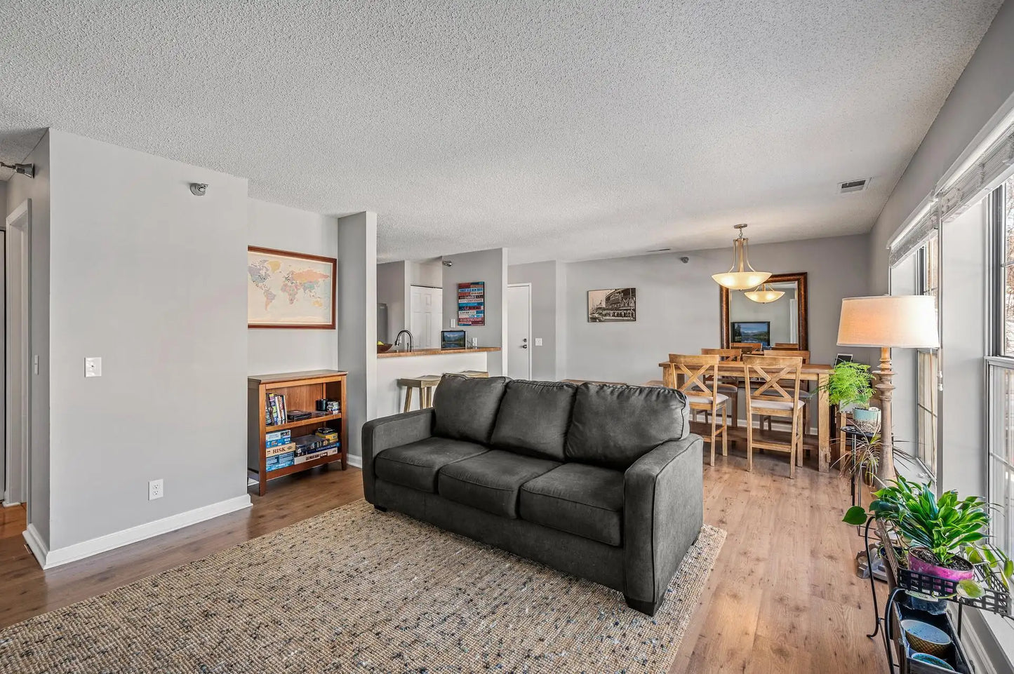 6020 Chasewood Parkway, Minnetonka, MN 55343