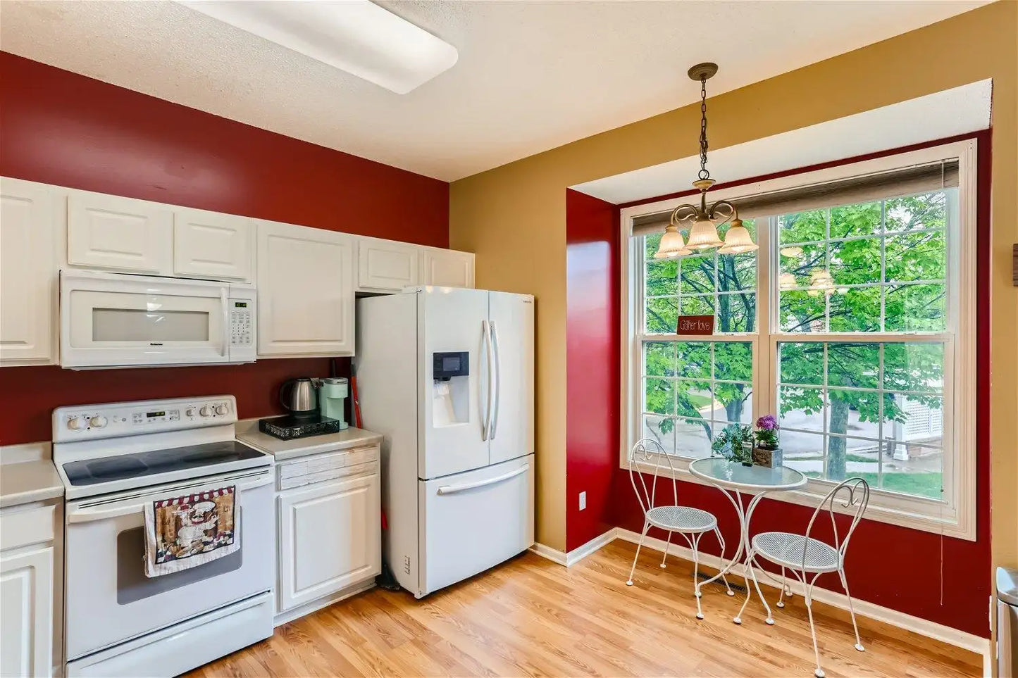 15720 Fox Circle, Apple Valley, MN 55124
