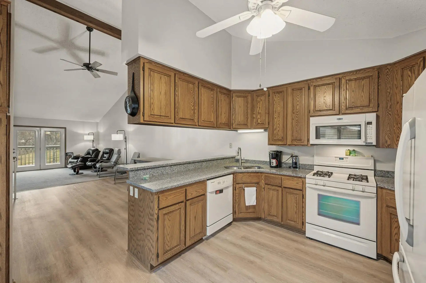 974 Winterberry Drive, Woodbury, MN 55125