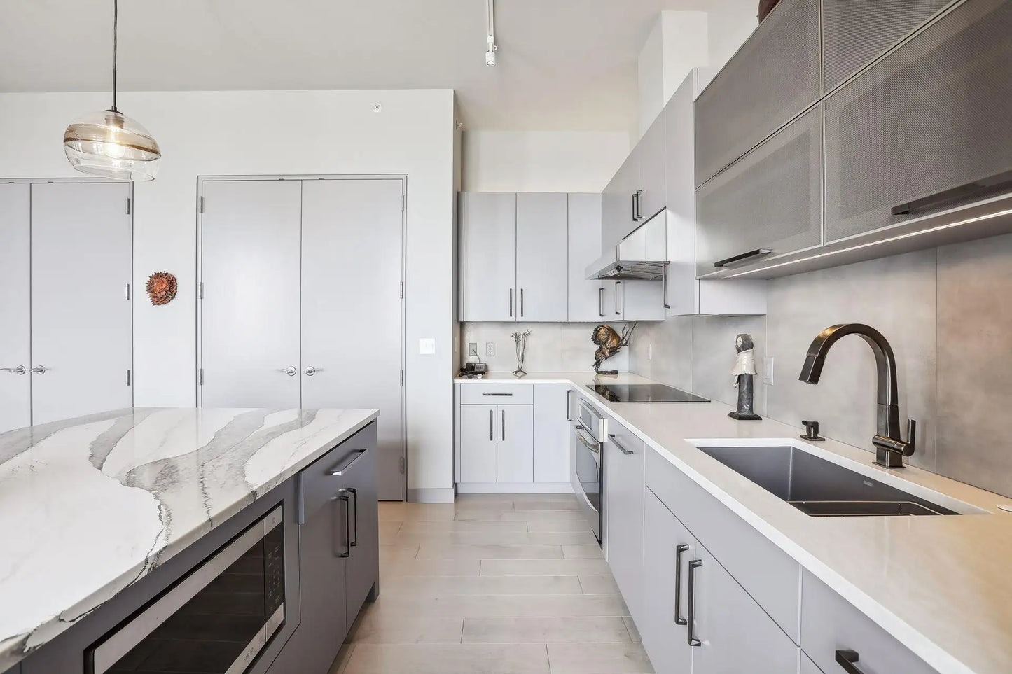 201 11th Street, Minneapolis, MN 55403
