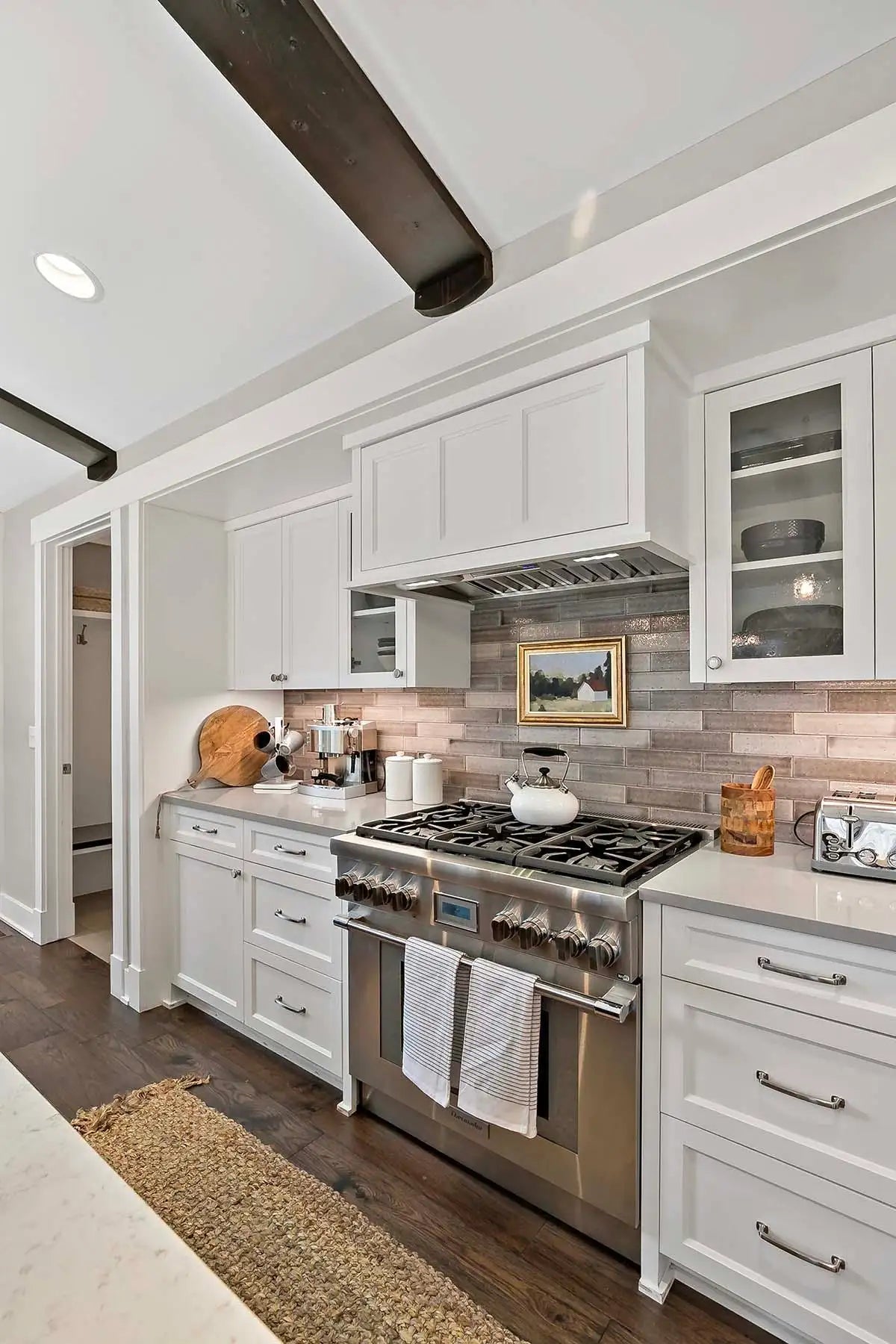 6135 Cathcart Drive, Shorewood, MN 55331