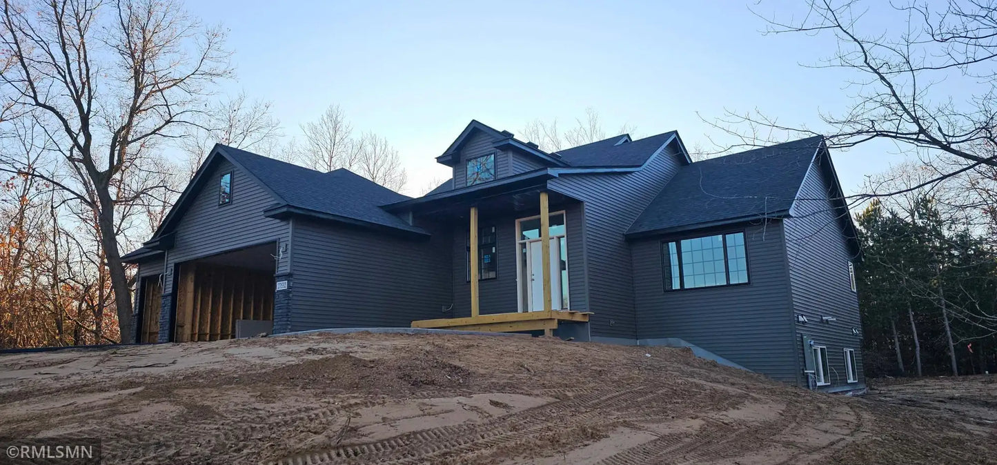 27532 Dahlia Street, Isanti, MN 55040