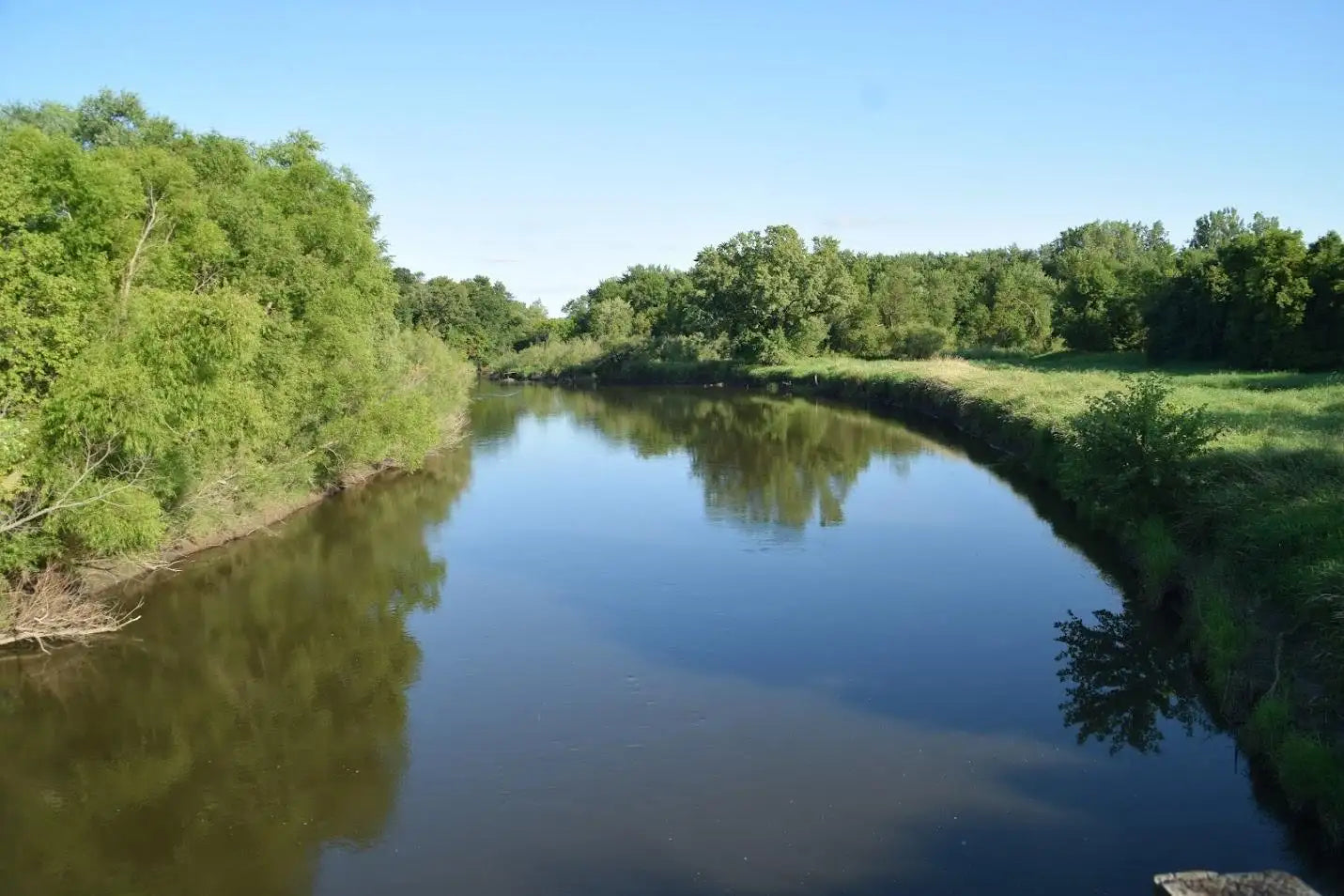 1260 County Road 8 , Waverly, MN 55390
