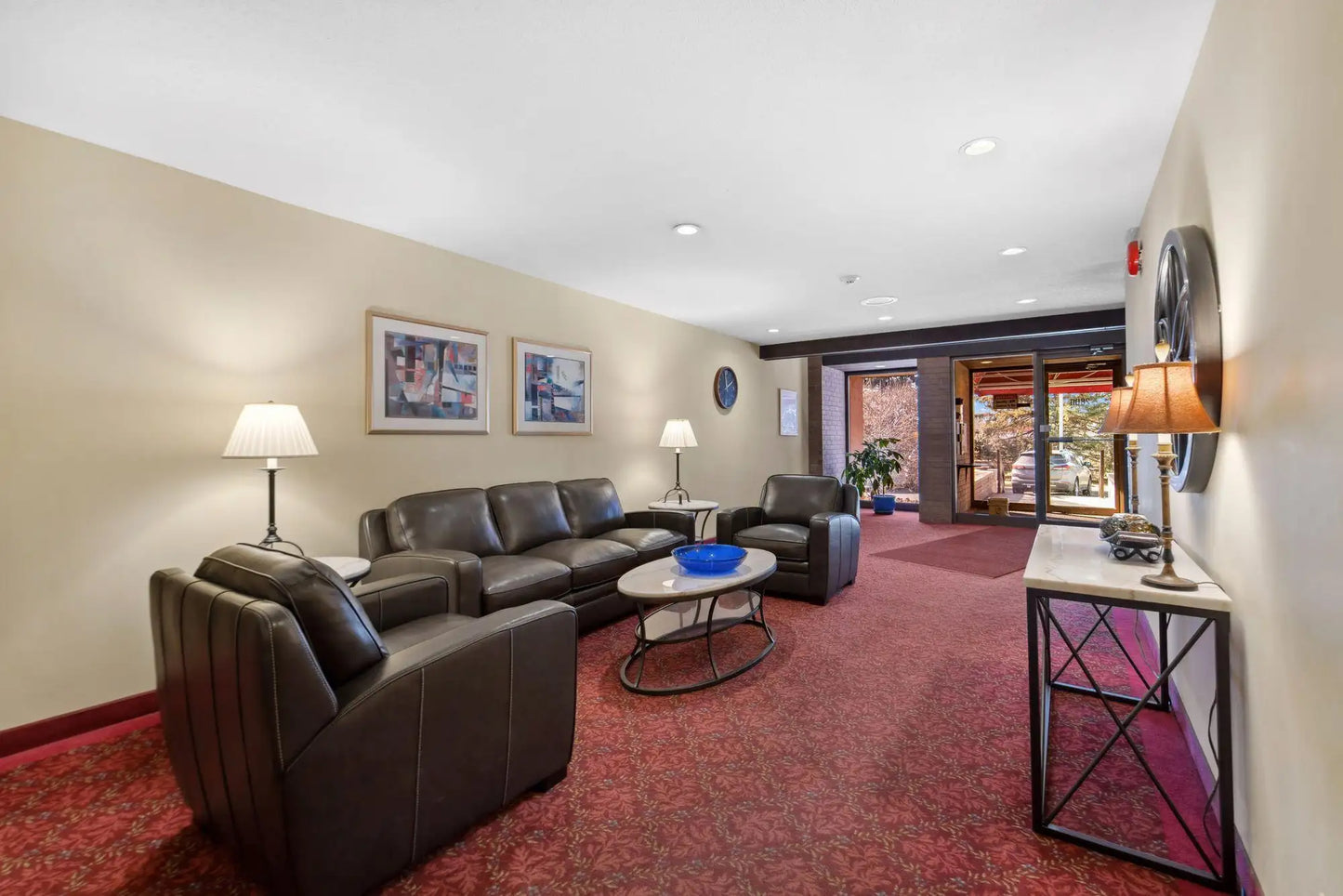 2800 Hamline Avenue, Roseville, MN 55113