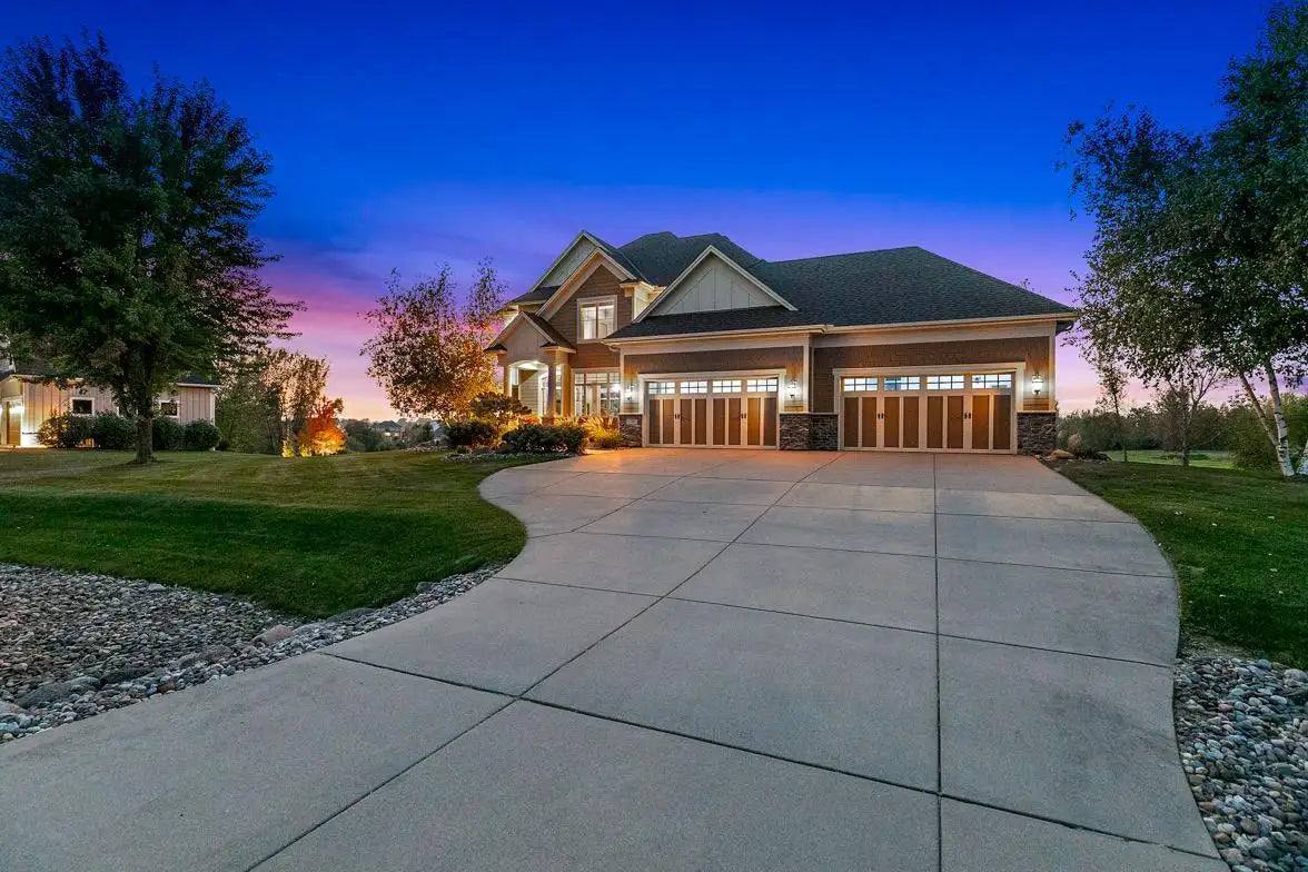 7780 Prairie Grass Pass, Prior Lake, MN 55372