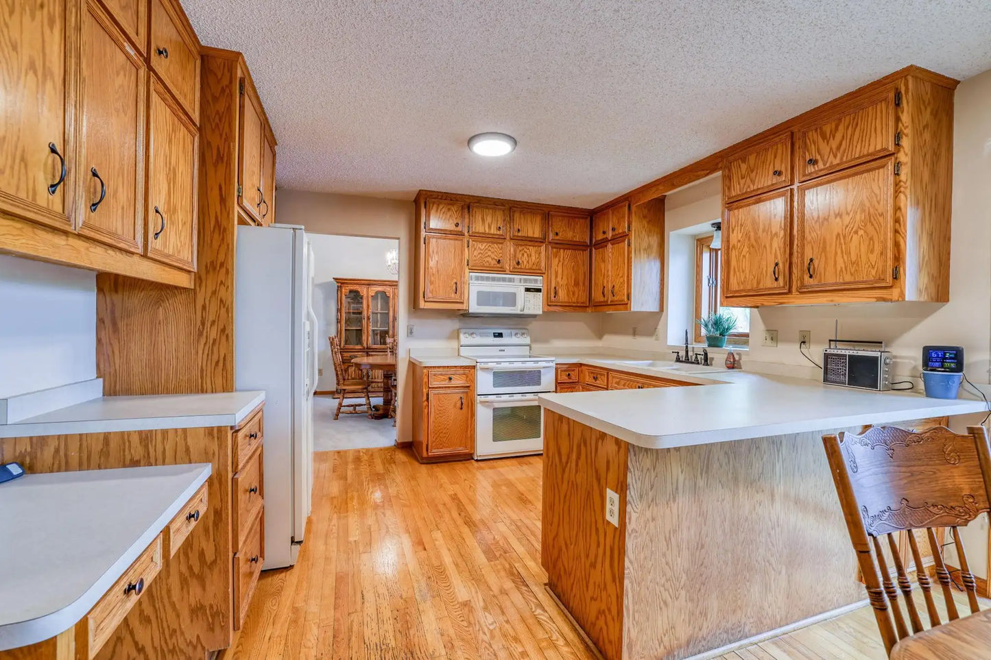 15813 Garden View Drive, Apple Valley, MN 55124