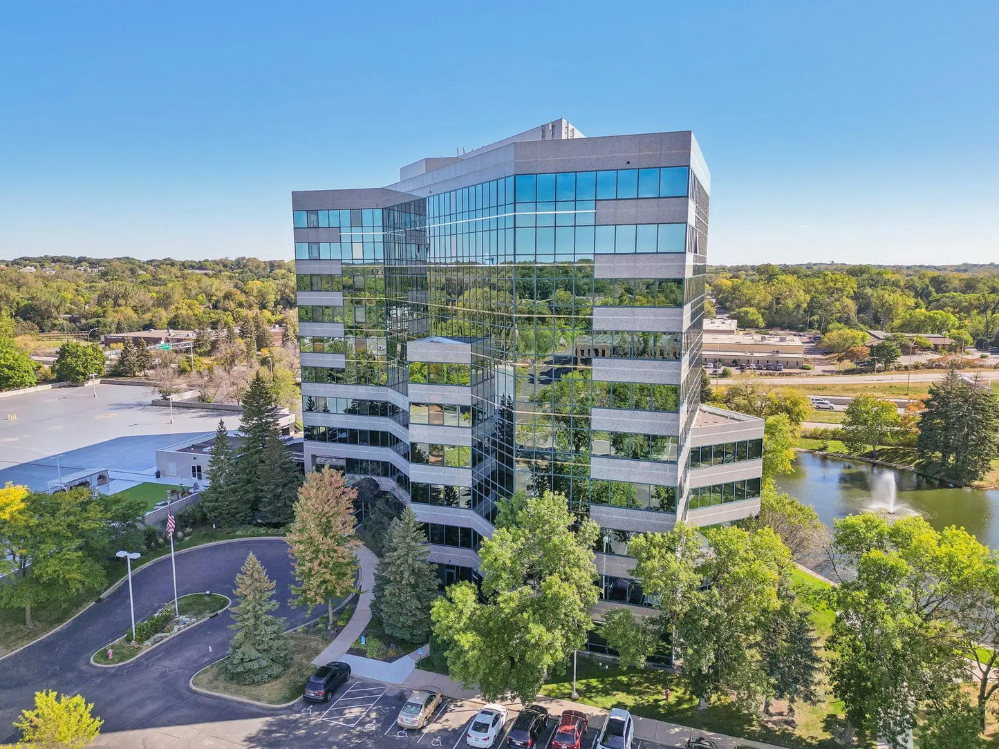 5601 Smetana Drive, Minnetonka, MN 55343