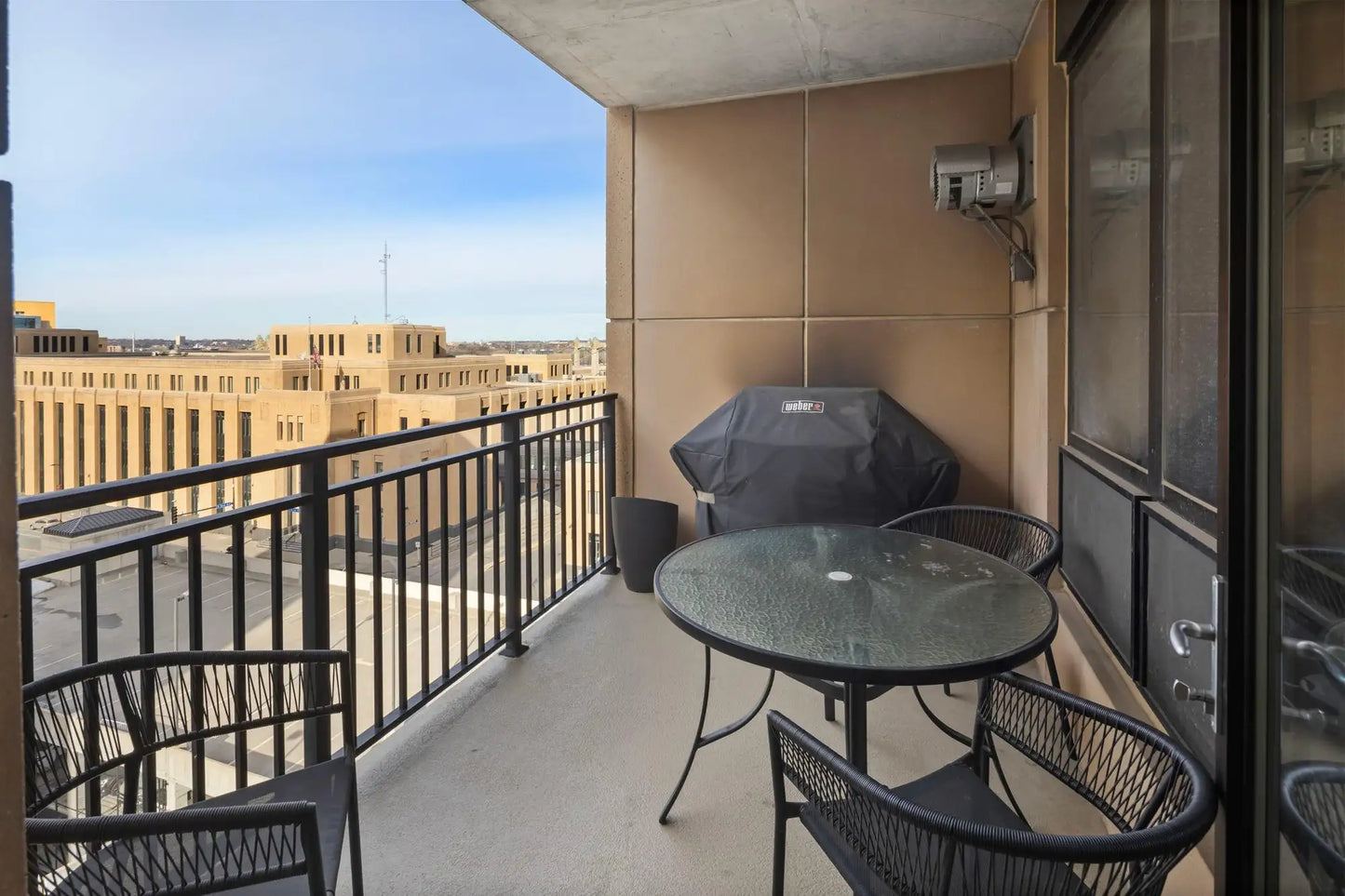 100 3rd Avenue, Minneapolis, MN 55401