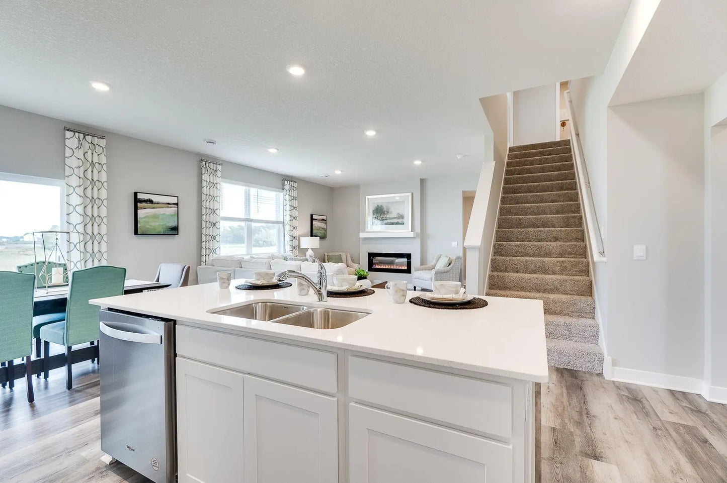 2048 Aquarius Drive, Shakopee, MN 55379