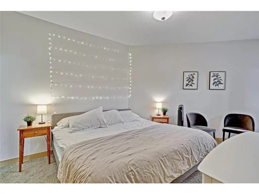 2600 University Avenue, Minneapolis, MN 55414