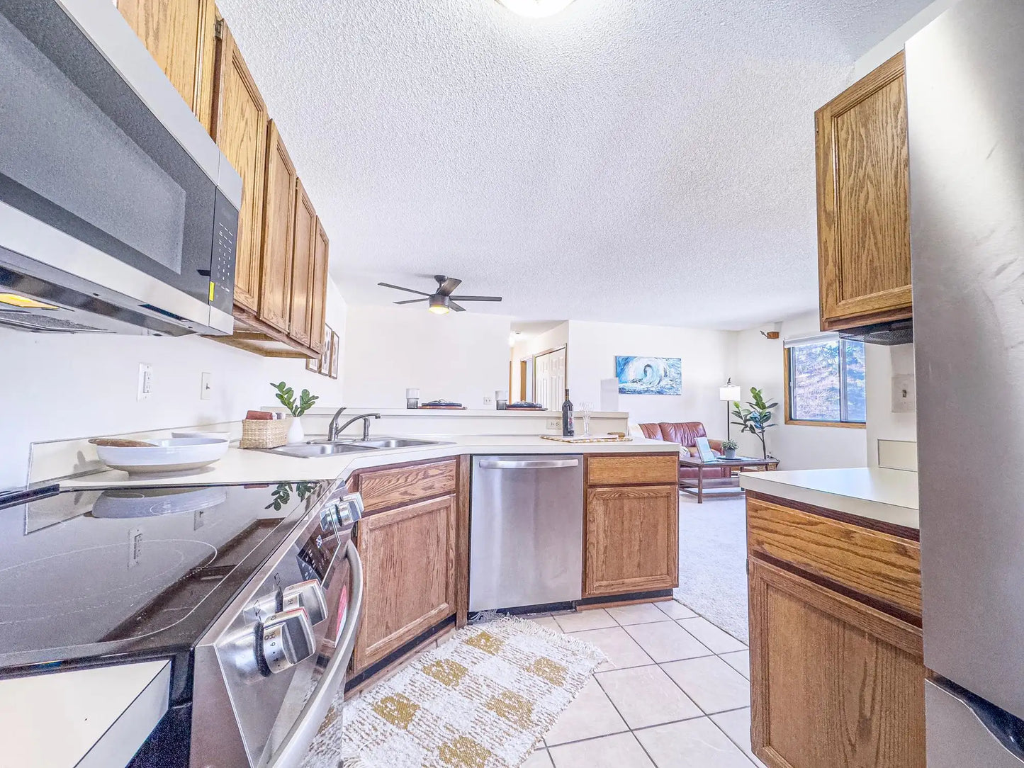 7576 Villa Court, Eden Prairie, MN 55346