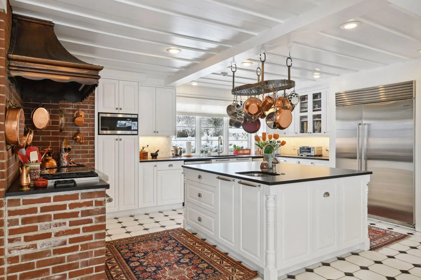 11155 Mill Run , Minnetonka, MN 55305