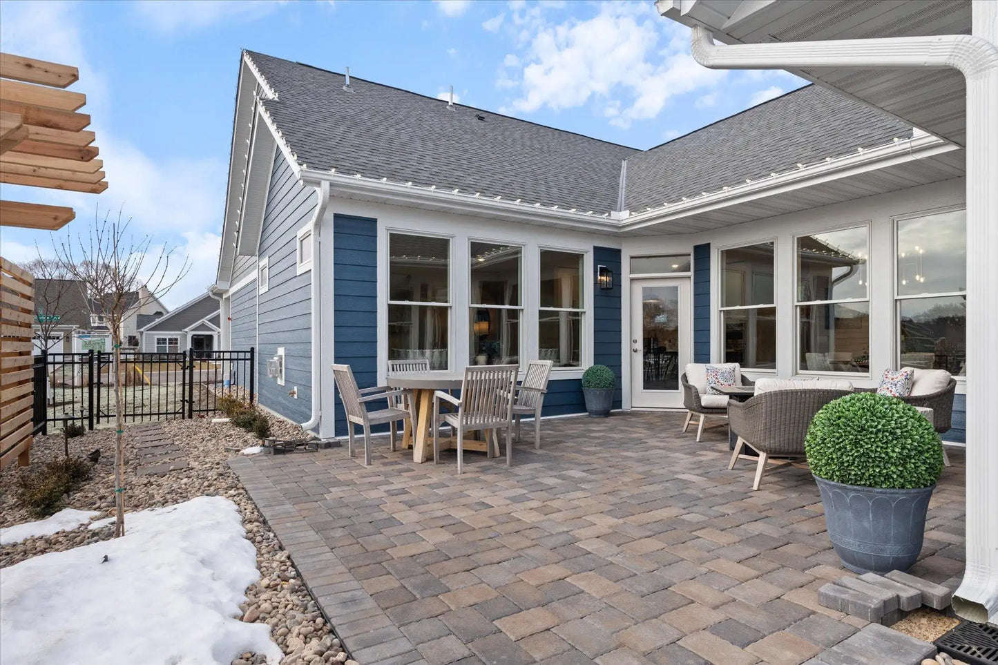 2289 Old Bridge Lane, Hastings, MN 55033