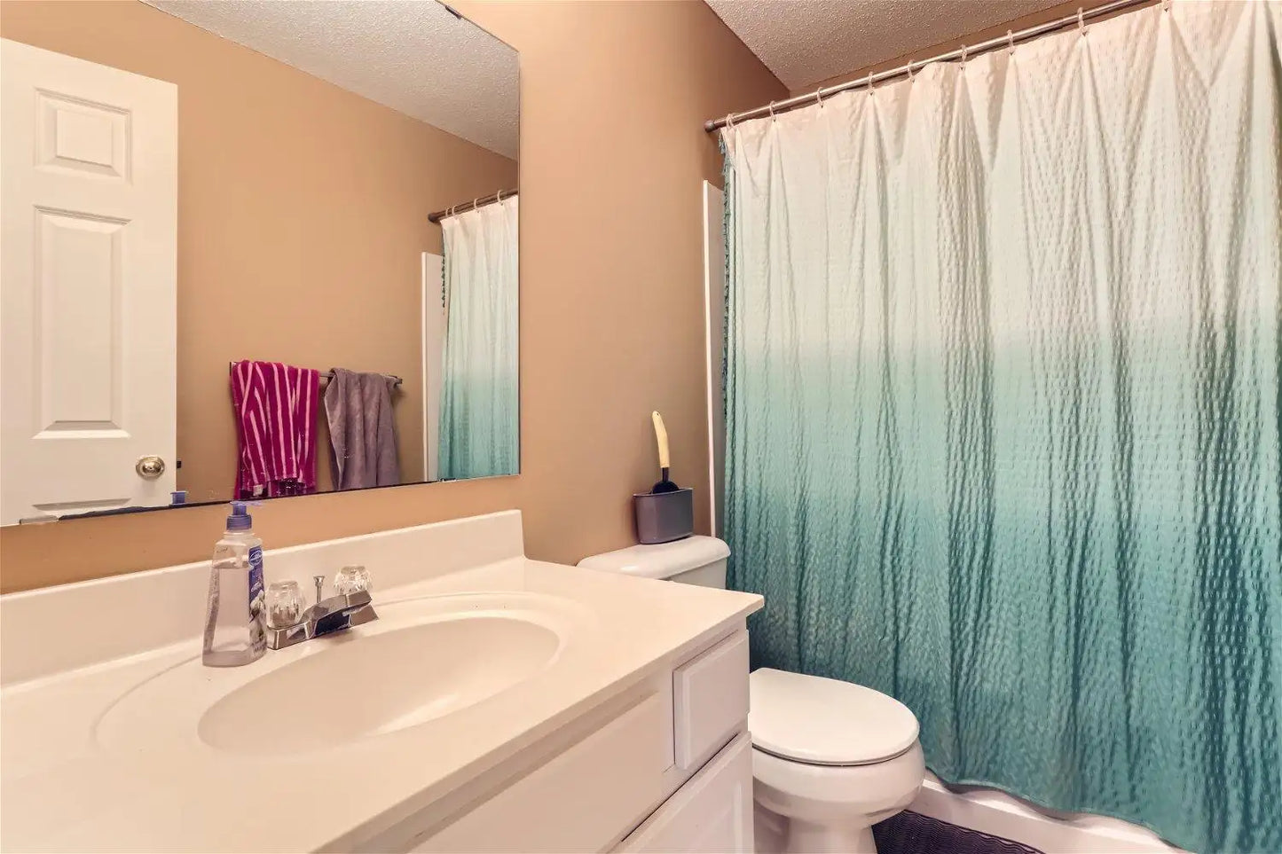 15720 Fox Circle, Apple Valley, MN 55124