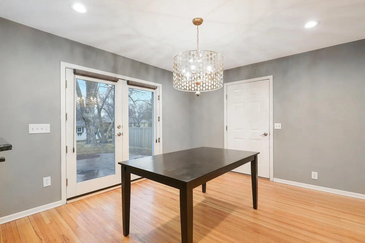 6120 Chowen Avenue, Edina, MN 55410