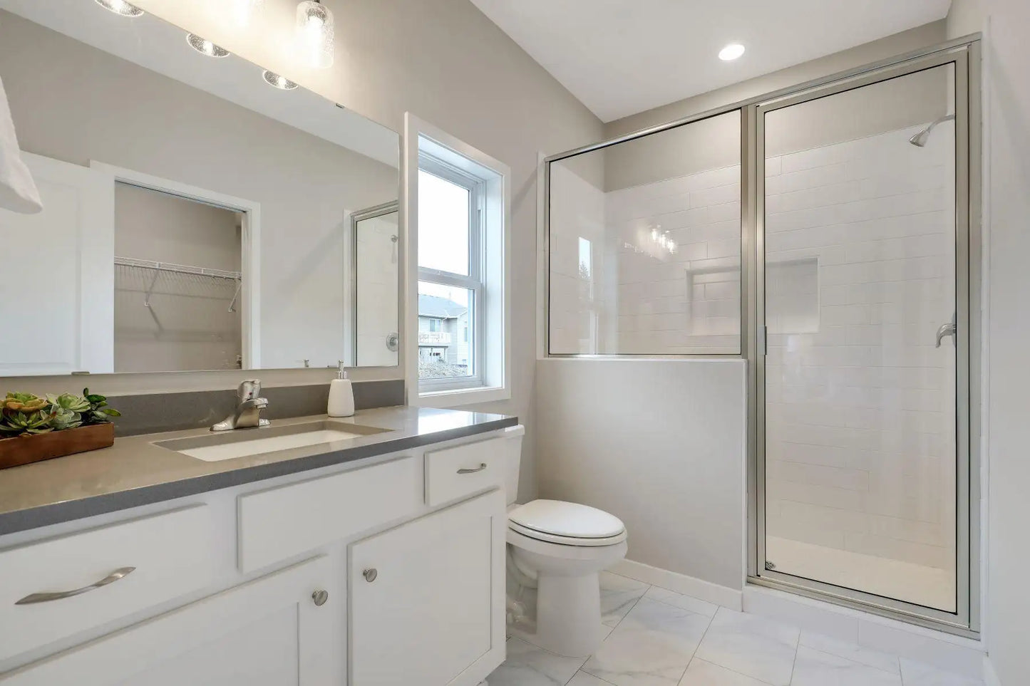 18207 July Court, Lakeville, MN 55044