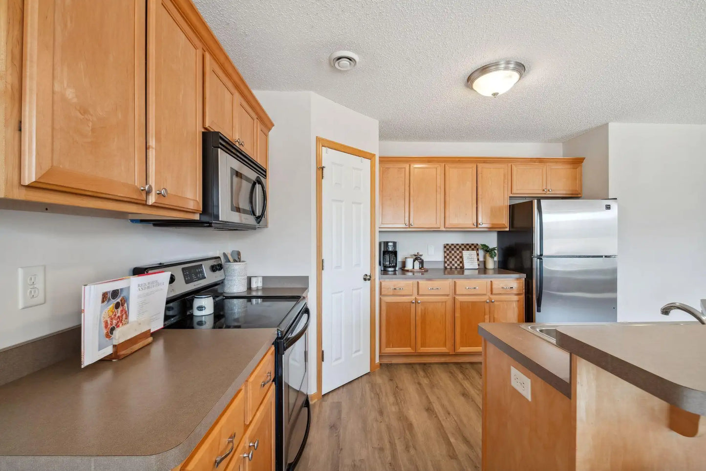 26534 Pond Court, Elko New Market, MN 55020