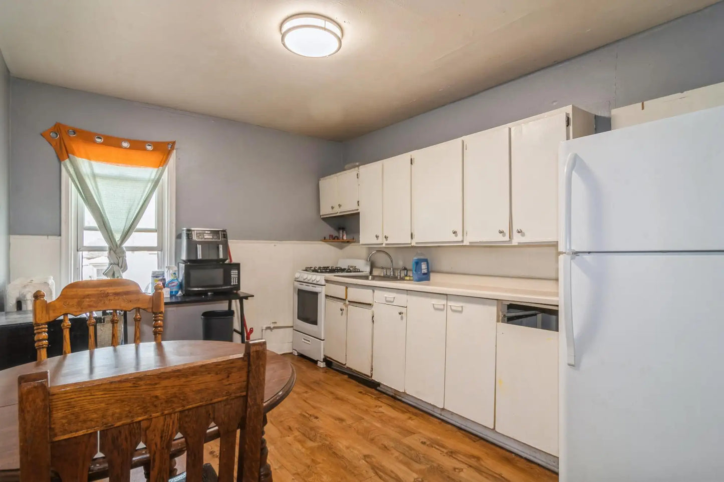 935 Case Avenue, Saint Paul, MN 55106