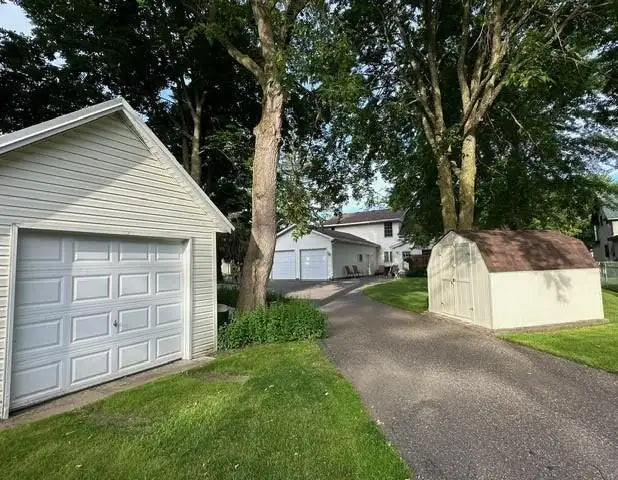406 Rum River Drive, Princeton, MN 55371