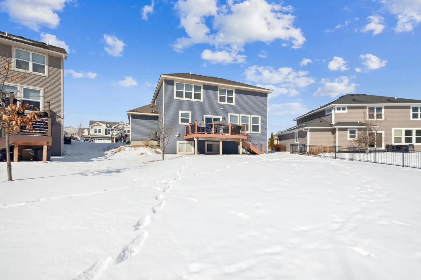 3400 Ridgestone Way, Woodbury, MN 55129