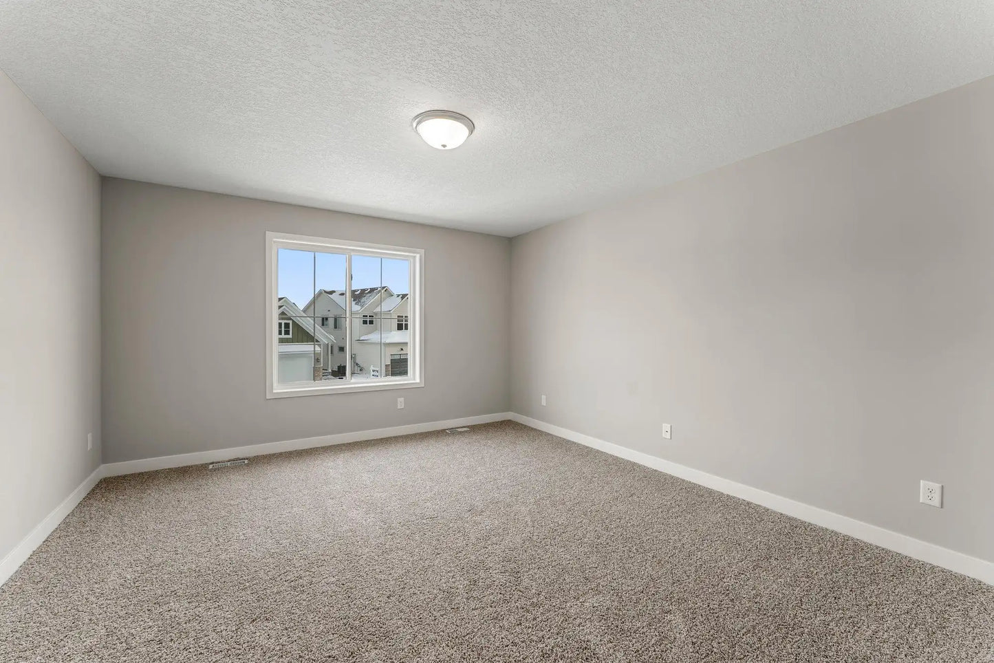1580 76th Street, Inver Grove Heights, MN 55077