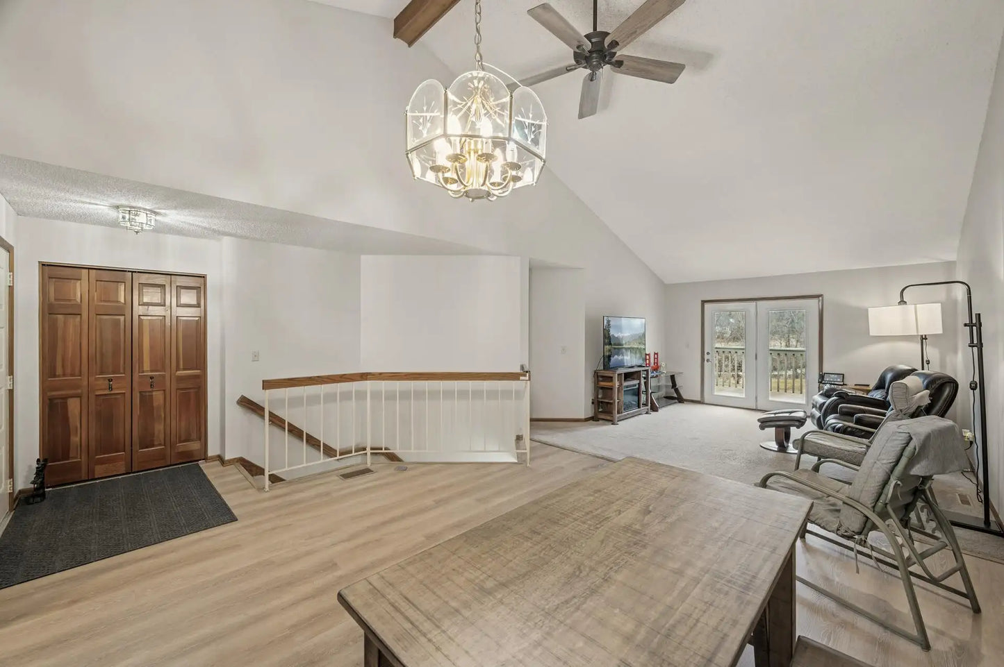 974 Winterberry Drive, Woodbury, MN 55125