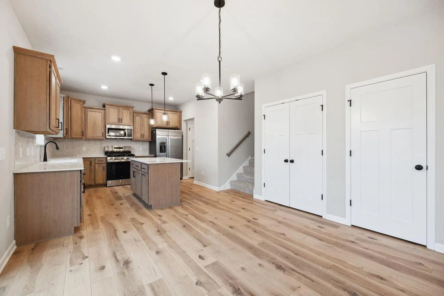 1061 Annagaire Curve, Rosemount, MN 55068