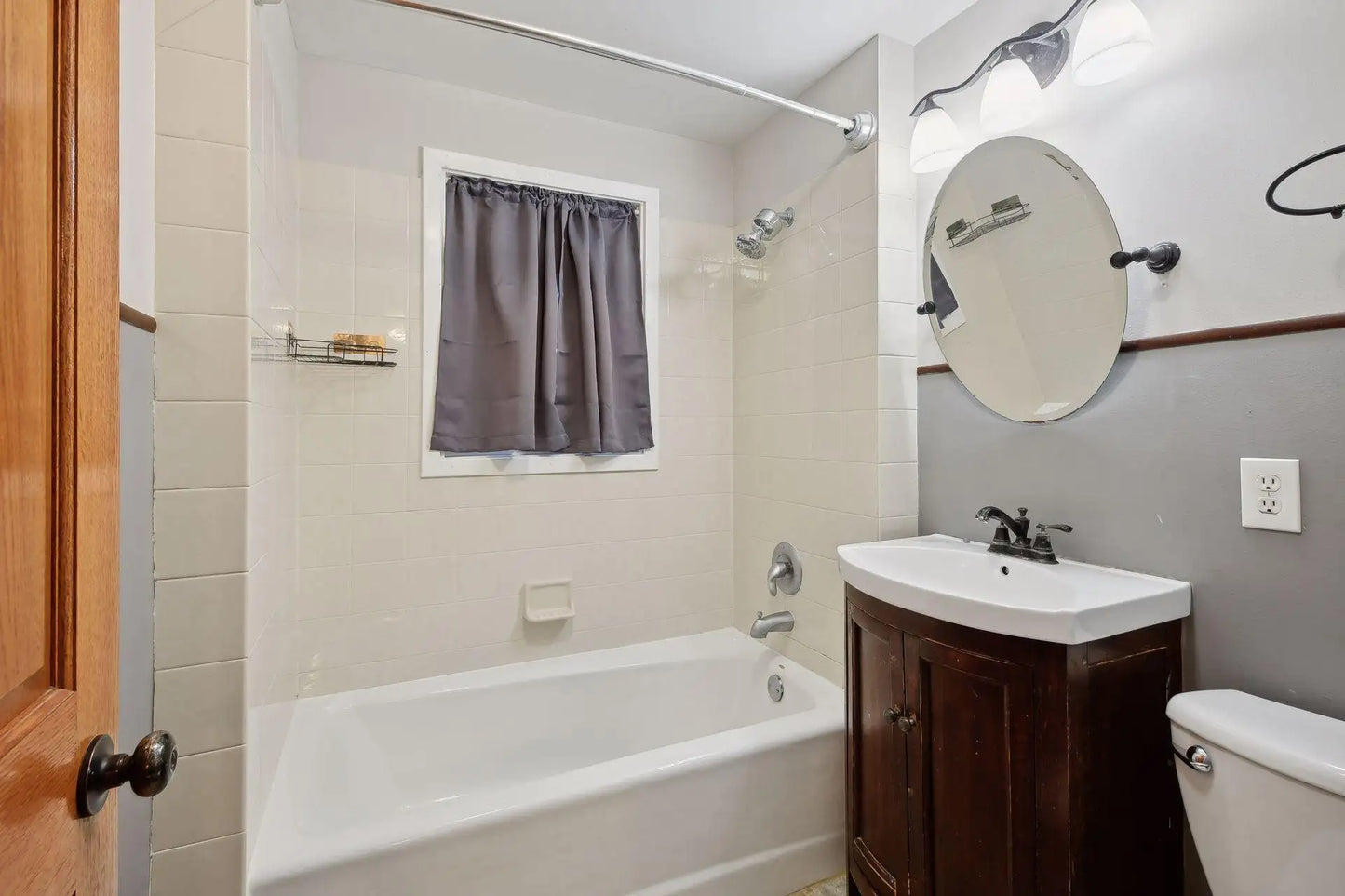 528 Shakopee Avenue, Shakopee, MN 55379