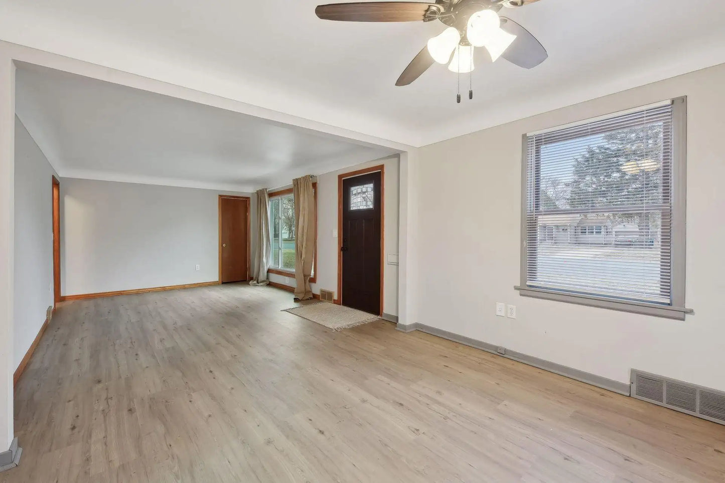 528 Shakopee Avenue, Shakopee, MN 55379